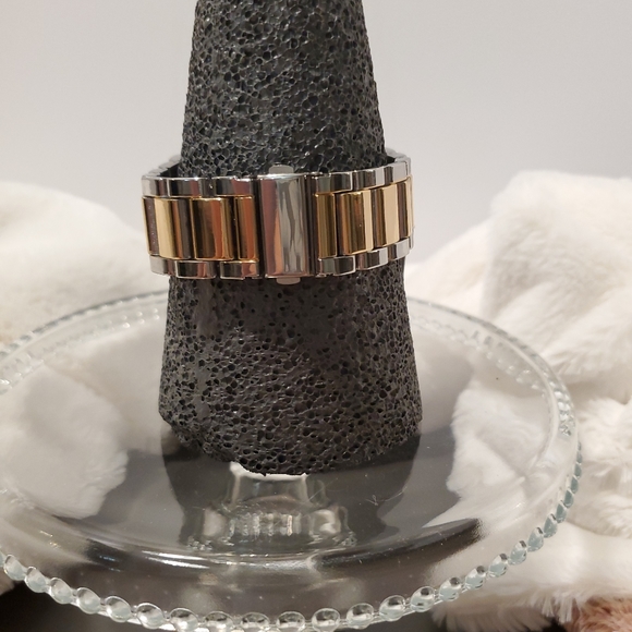 Men's New With Tags Rocawear Bracelet Watch - Picture 2 of 4